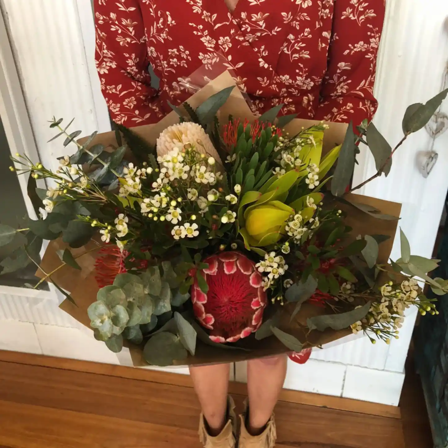VIBRANT VERON NATIVE BOUQUET